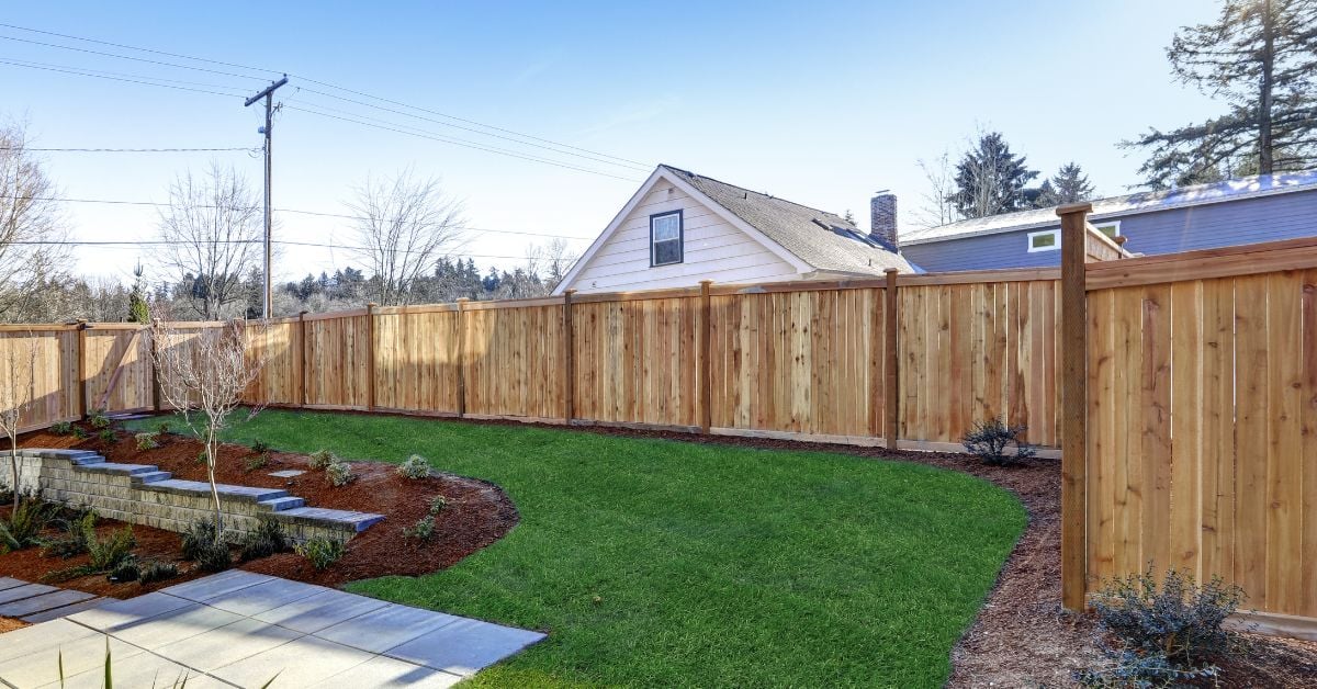 Complete vs. Partial Backyard Fence The Ultimate Guide
